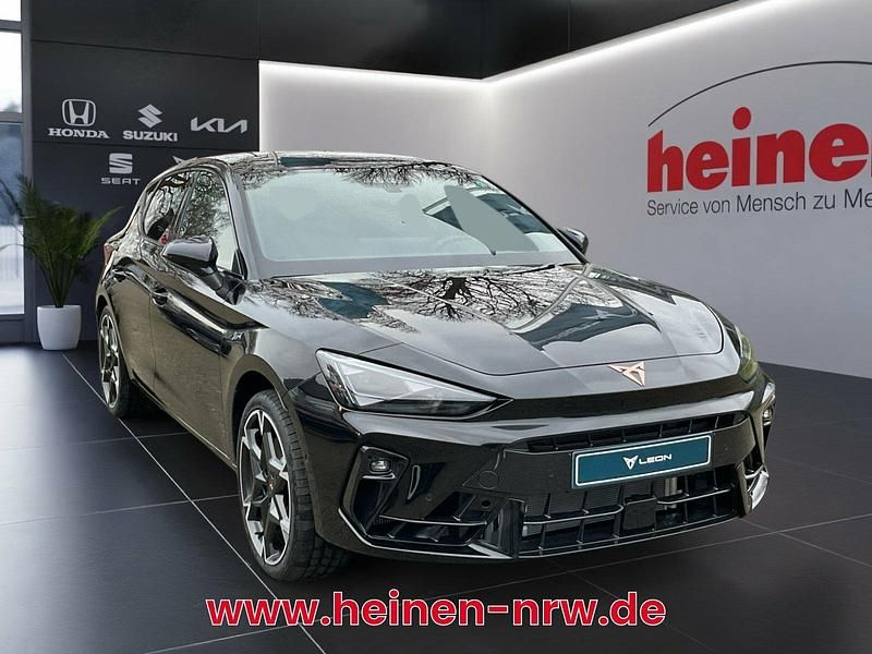 Neu Cupra Leon VZ 300 PS (220 kW) 2025 Schwarz Limousine