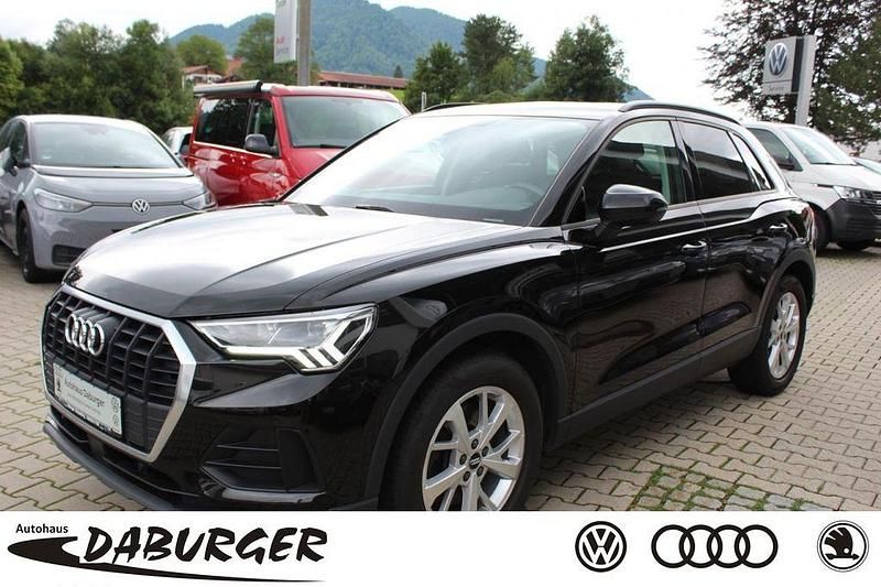 Schwarz Gebraucht 2019 Audi Q3 SUV | 22.990 € (Guter Preis) - Bild 1/4