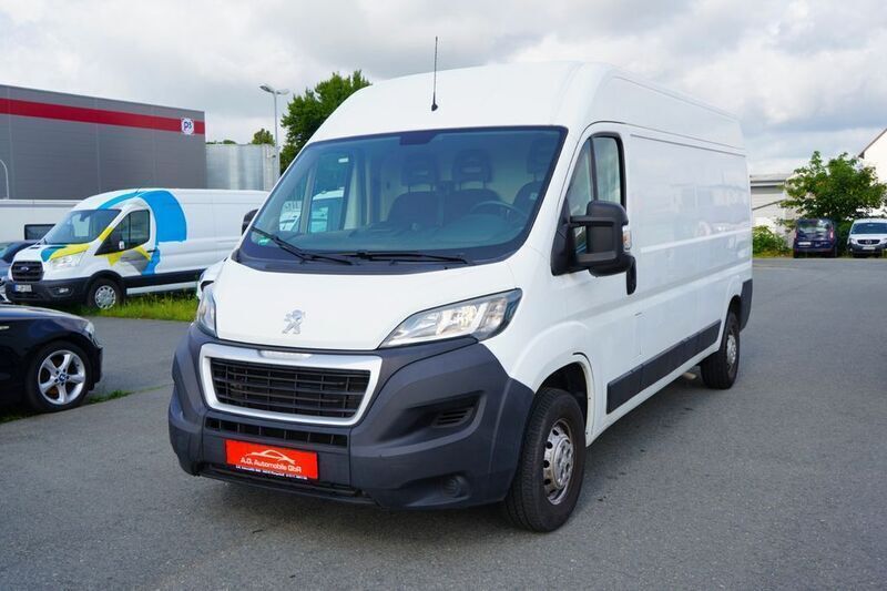 Weiß Gebraucht 2018 Peugeot Boxer Premium Van | 9.750 € - Bild 1/4