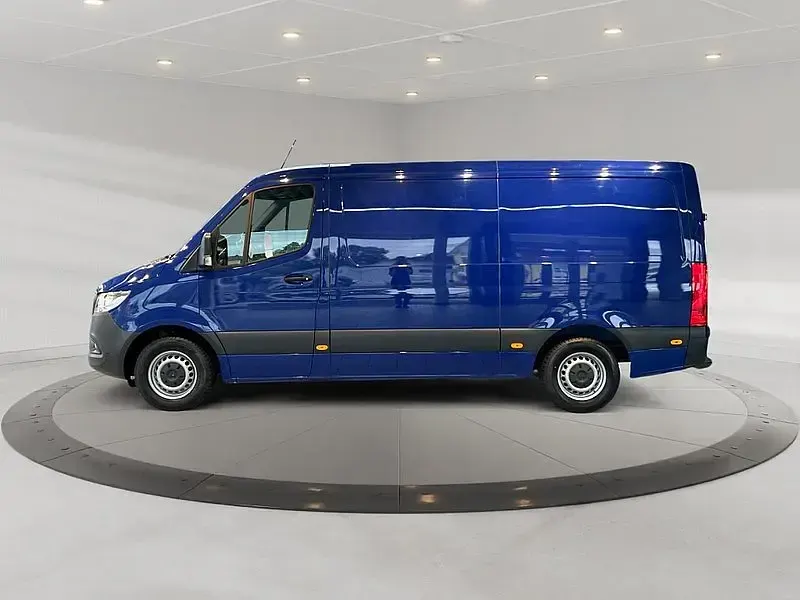 Gebraucht Mercedes Sprinter 150 PS (110 kW) 2022 Atlantisblau Van