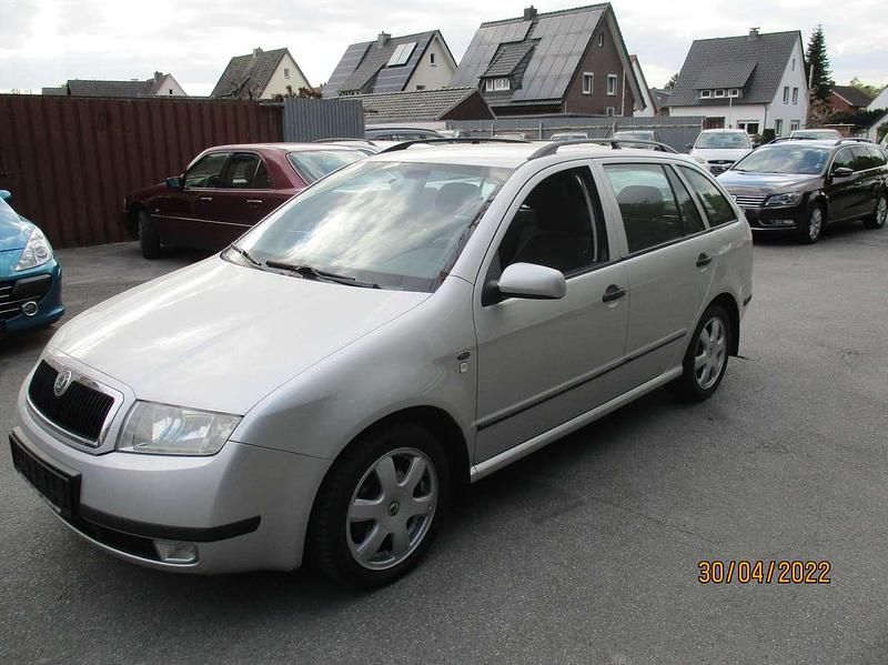 Gebraucht Skoda Fabia Elegance 101 PS (74 kW) 2001 Diamantsilber metallic Kleinwagen