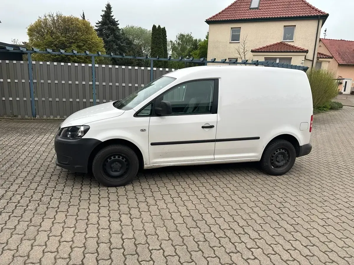 Gebraucht VW Caddy 102 PS (75 kW) 2013 Weiß Van / Kleinbus