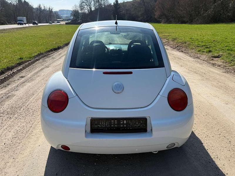 Gebraucht VW New Beetle 116 PS (85 kW) 1999 Weiß Kleinwagen