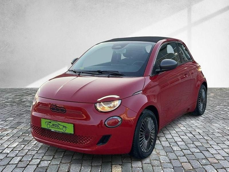Gebraucht Fiat 500e Red 69 kW (95 PS) 2023 Rot Cabrio