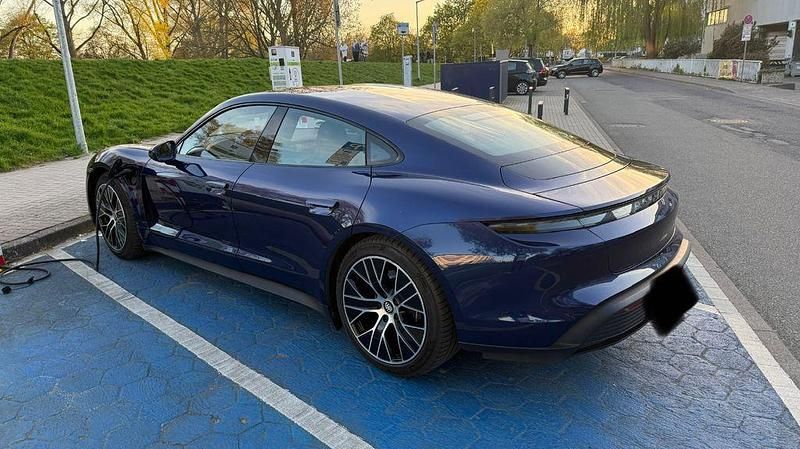 Gebraucht Porsche Taycan 350 kW (476 PS) 2022 Blau Limousine