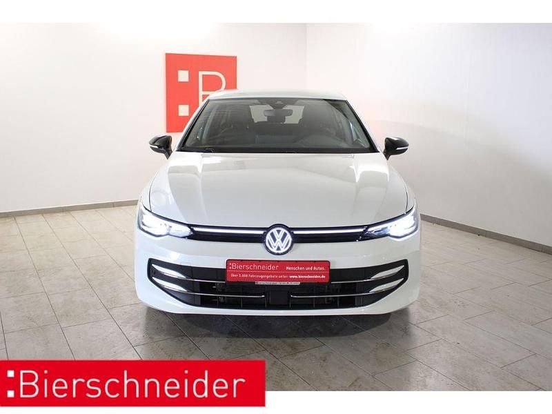 Gebraucht VW Golf VIII Goal 150 PS (110 kW) 2024 Weiss Limousine