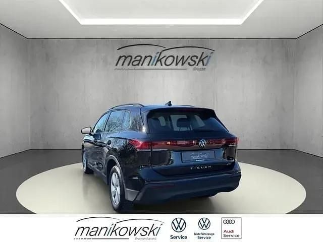 Second-hand VW Tiguan 131 CP (96 kW) 2025 Negru SUV