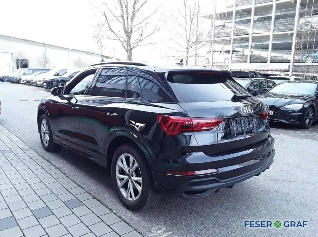 Gebraucht Audi Q3 S-Line 150 PS (110 kW) 2024 Mythosschwarz metallic SUV
