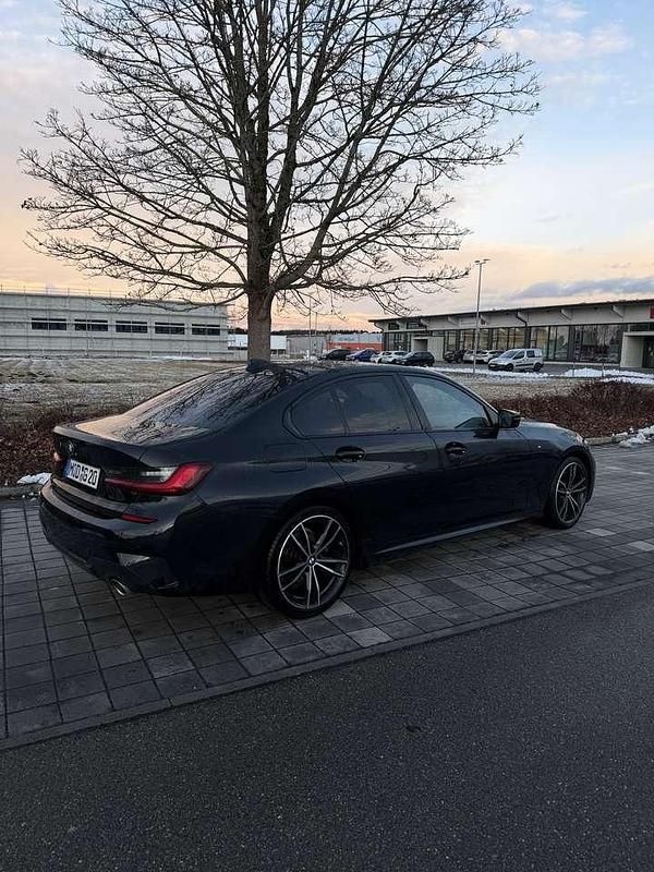 Gebraucht 2021 BMW 320 M Sport Limousine | 33.999 € (Teuer) - Bild 1/4