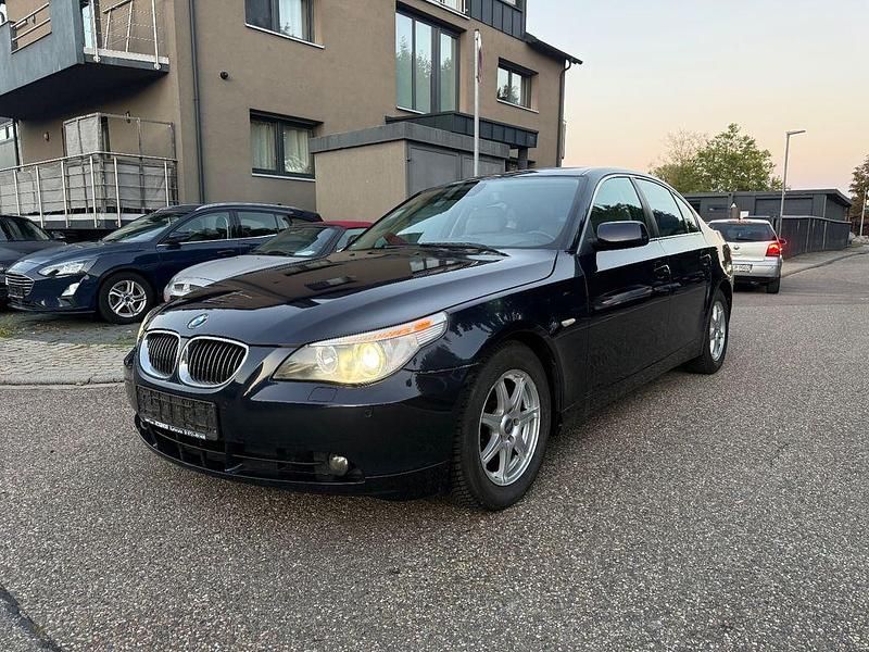 Blau Gebraucht 2006 BMW 525 Sport Line Limousine | 9.650 € (Teuer) - Bild 1/4