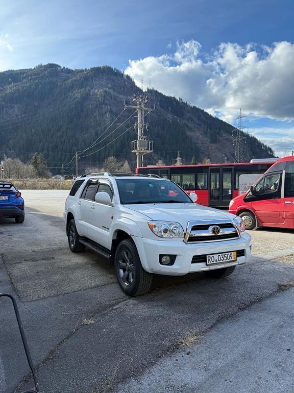 Weiß Gebraucht 2007 Toyota 4 Runner SUV | 15.700 € - Bild 1/4