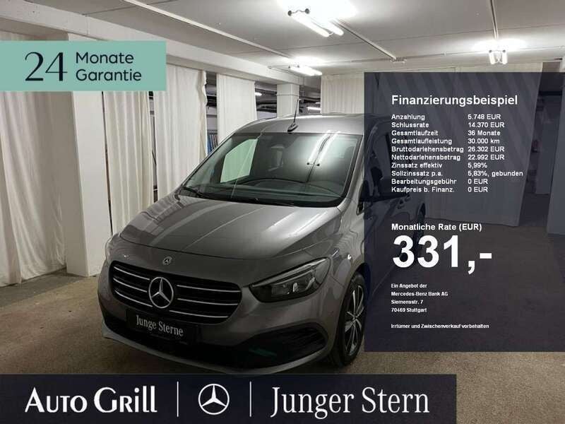 Chromitgrau metallic Gebraucht 2023 Mercedes 180 Progressive Limousine | 28.520 € (Fairer Preis) - Bild 1/4
