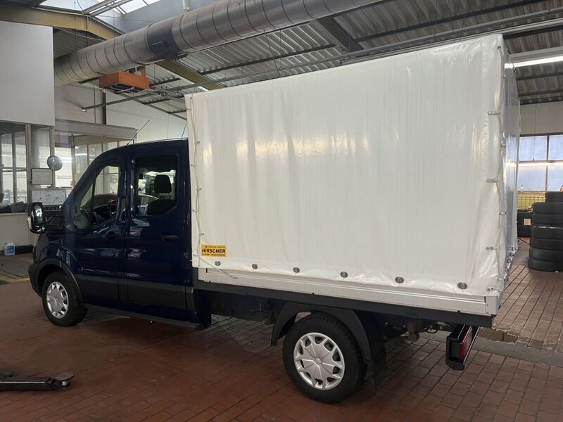 Second-hand Ford Transit 131 CP (96 kW) 2019 Albastru Van