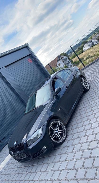 Gebraucht BMW 320 Performance 170 PS (125 kW) 2008 Schwarz Limousine