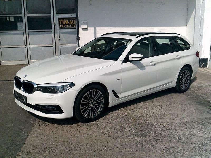 Weiß Gebraucht 2017 BMW 530 Sport Line Limousine | 21.995 € (Guter Preis) - Bild 1/4