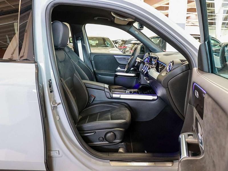 Gebraucht Mercedes GLB200 AMG 150 PS (110 kW) 2025 Grau / manufaktur alpingrau SUV