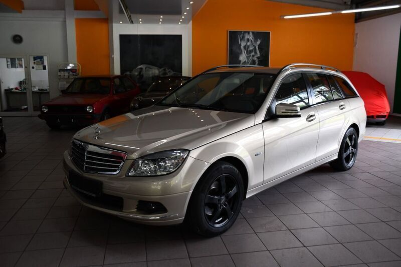 Beige Gebraucht 2009 Mercedes C180 Kombi | 9.950 € (Etwas zu teuer) - Bild 1/4