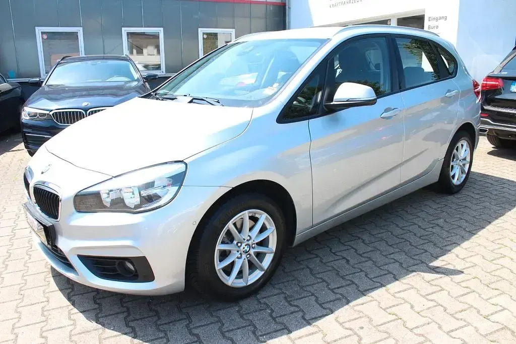 Gebraucht BMW 218 Active Tourer 136 PS (100 kW) 2015 Silber Van / Kleinbus