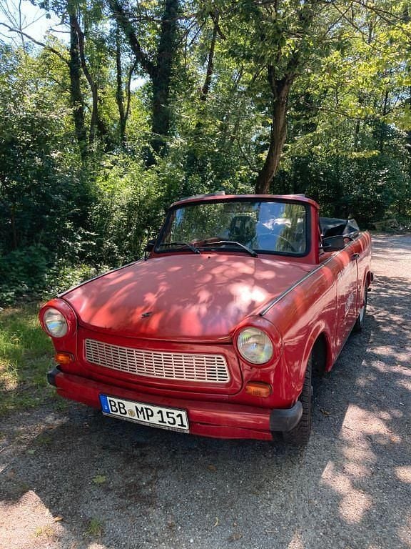 Rot Gebraucht 1989 Trabant 601 Cabrio | 8.999 € - Bild 1/4