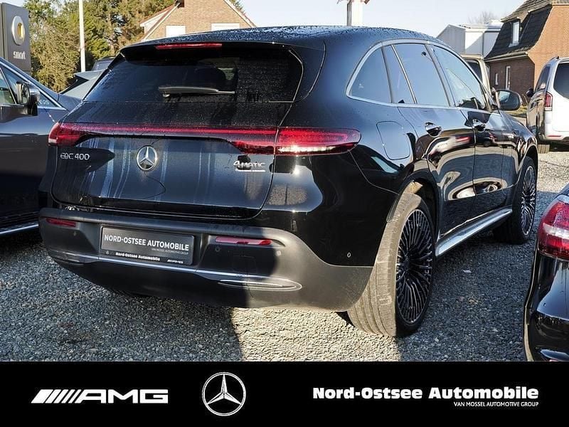 Gebraucht Mercedes EQC400 300 kW (408 PS) 2022 Unilack schwarz SUV
