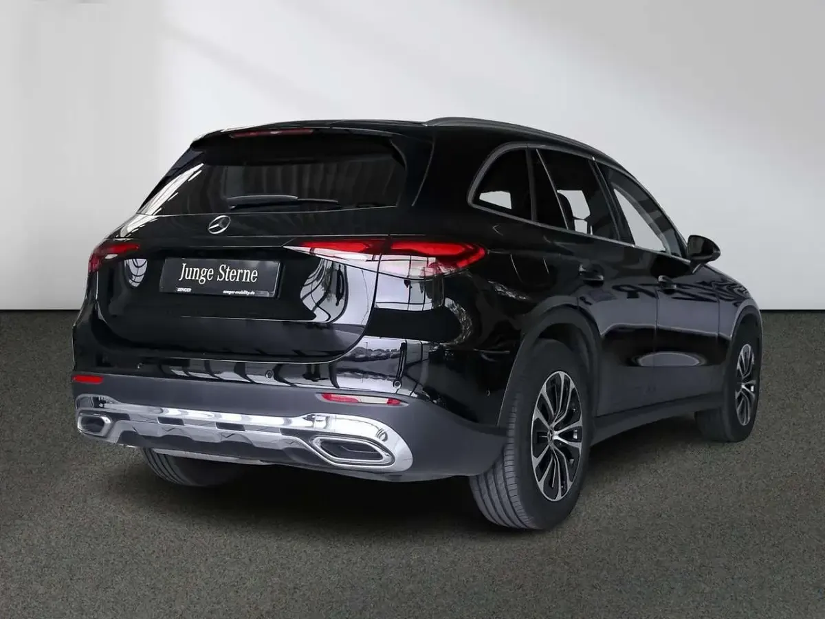 Gebraucht Mercedes GLC220 Avantgarde 197 PS (144 kW) 2024 Schwarz SUV