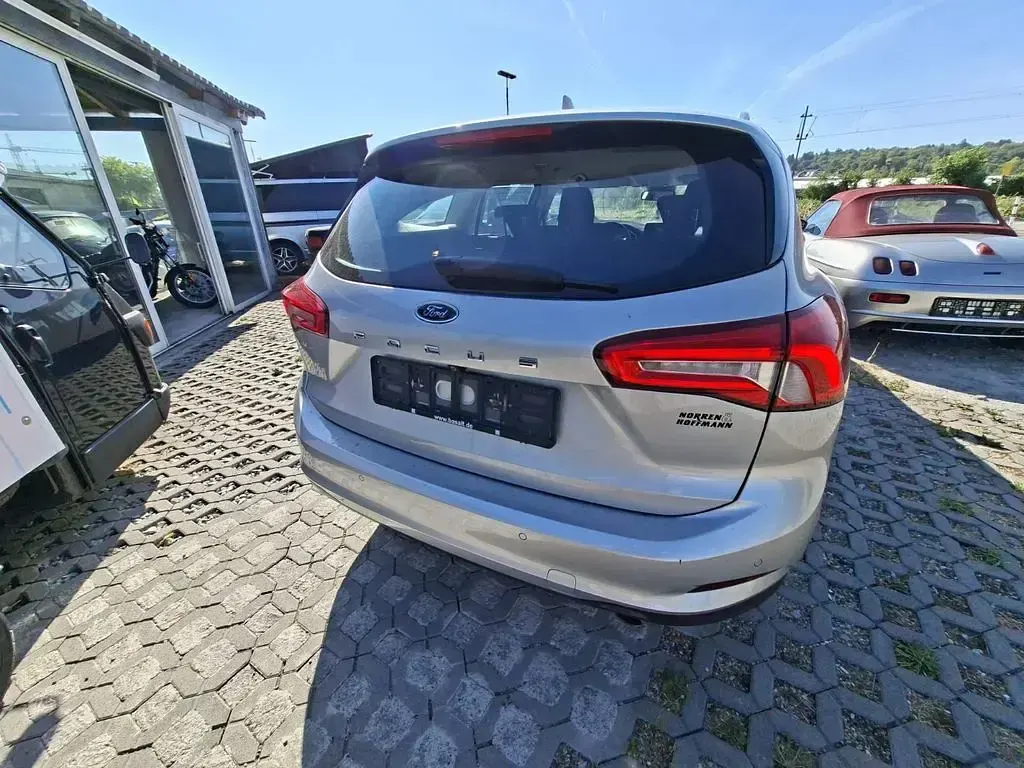 Gebraucht Ford Focus Titanium X 120 PS (88 kW) 2020 Grau Limousine