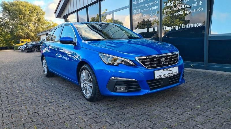 Blau Gebraucht 2021 Peugeot 308 Allure Kombi | 13.490 € (Guter Preis) - Bild 1/4