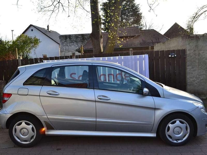 Gebraucht Mercedes B170 116 PS (85 kW) 2006 Polarsilber  metalliclack Van / Kleinbus