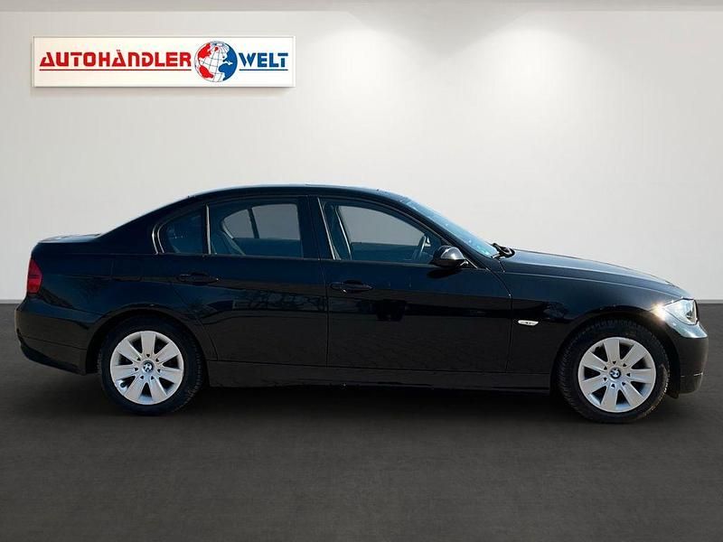 Gebraucht BMW 320 Advantage 170 PS (125 kW) 2008 Schwarz Limousine