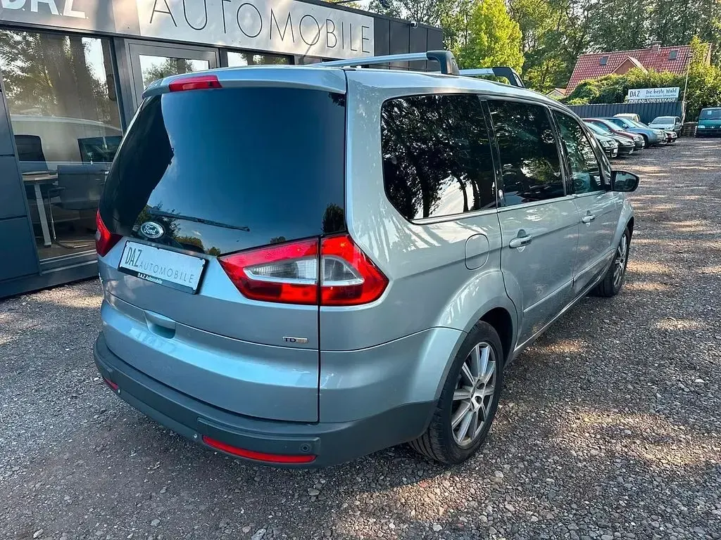 Gebraucht Ford Galaxy Ghia 140 PS (102 kW) 2008 Silber Van / Kleinbus