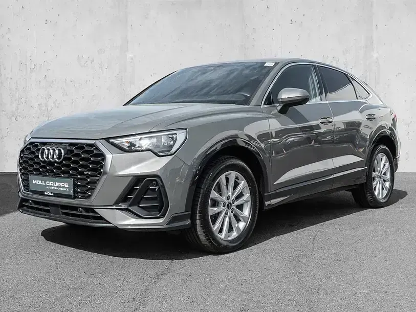 Gebraucht Audi Q3 Sportback Performance 200 PS (147 kW) 2022 Chronosgrau metallic SUV