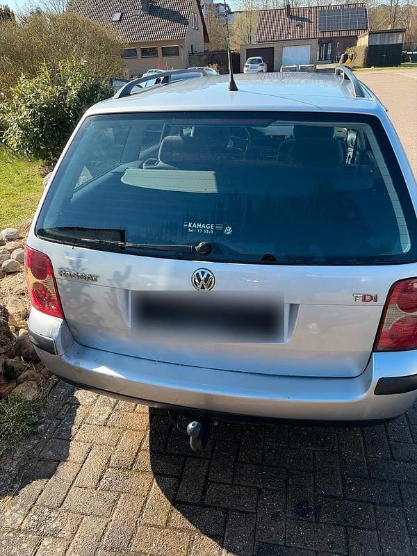 Gebraucht VW Passat 131 PS (96 kW) 2001 Silber Kombi