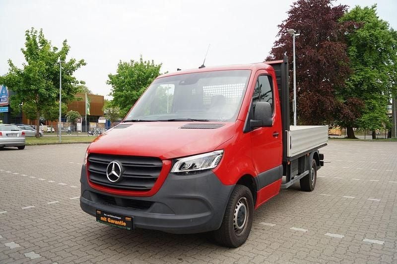 Rot Gebraucht 2021 Mercedes Sprinter Van | 29.100 € (Superpreis) - Bild 1/4