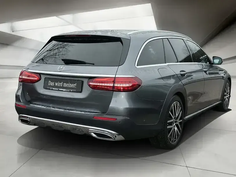 Gebraucht Mercedes E400 Avantgarde 330 PS (242 kW) 2021 Grau Limousine