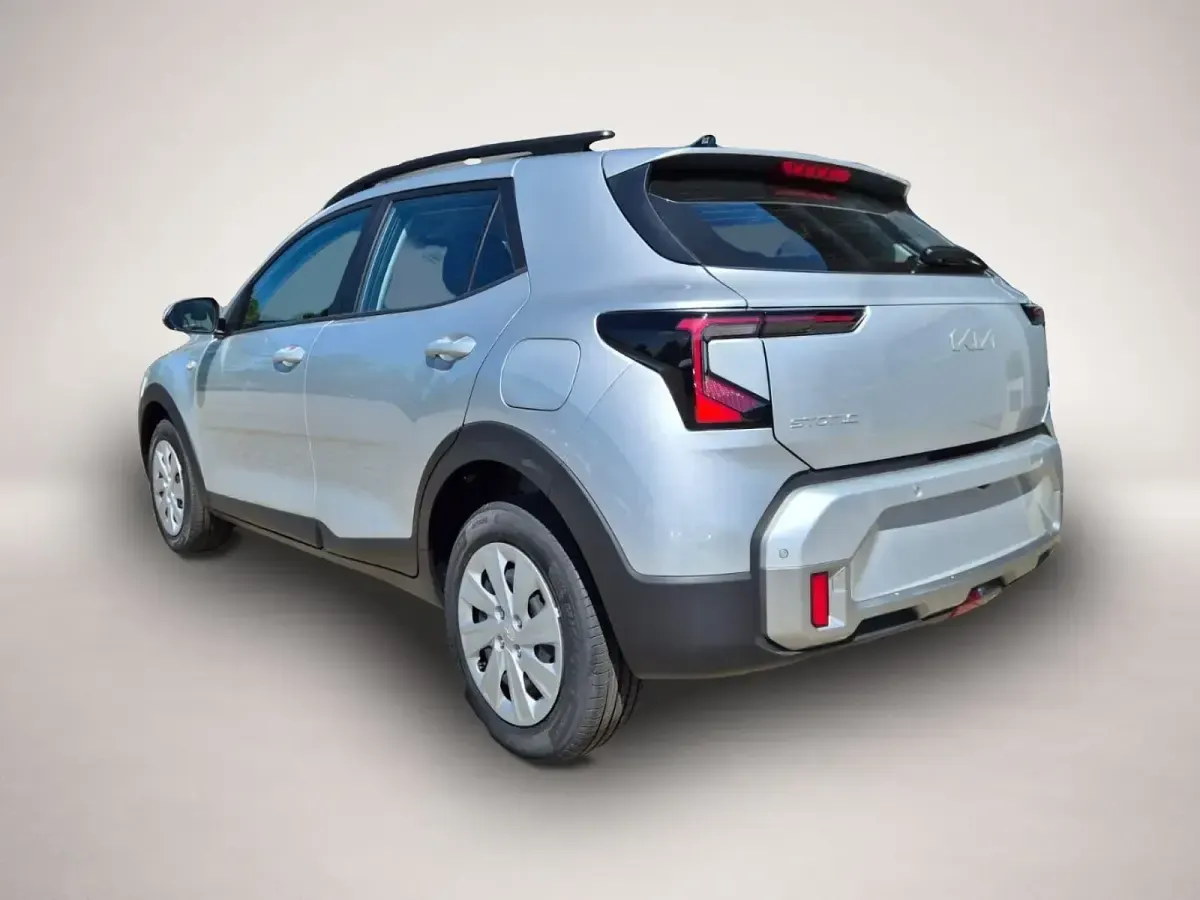 Neu Kia Stonic 116 PS (85 kW) 2026 Silber SUV
