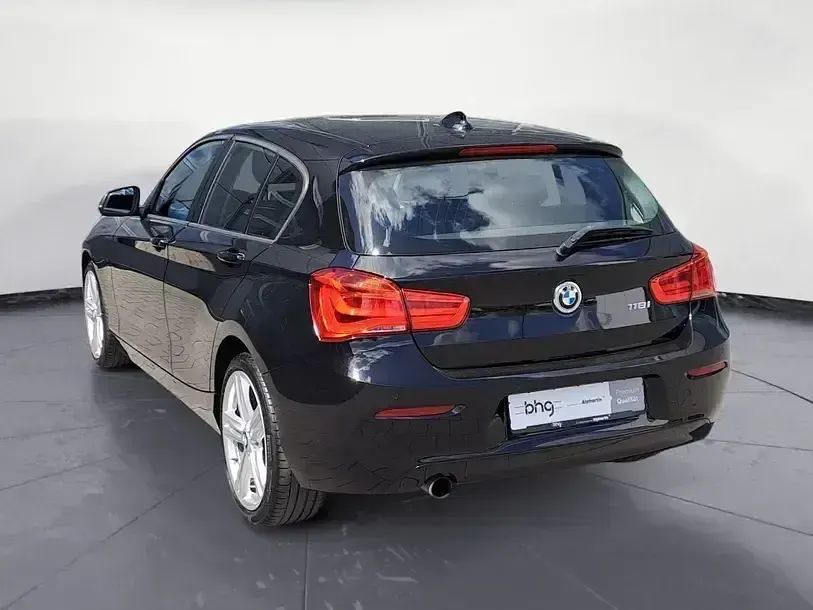 Gebraucht BMW 118 Advantage 136 PS (100 kW) 2016 Schwarz Kleinwagen