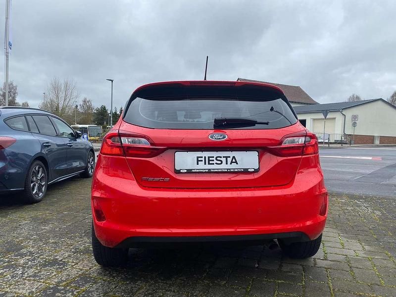 Gebraucht Ford Fiesta Cool & Connect 101 PS (74 kW) 2019 Racerot Kleinwagen