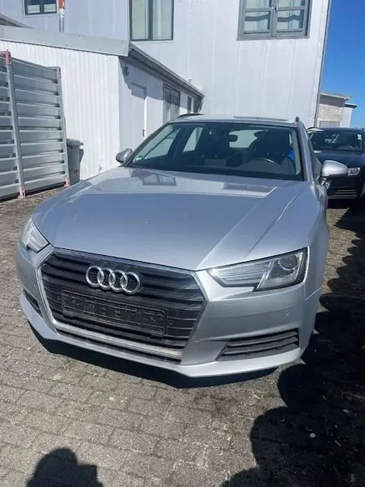 Usata Audi A4 122 CV (89 kW) 2019 Argento Station wagon