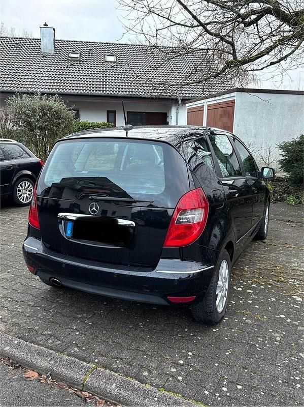 Gebraucht Mercedes A160 Avantgarde 95 PS (69 kW) 2010 Schwarz Van / Kleinbus