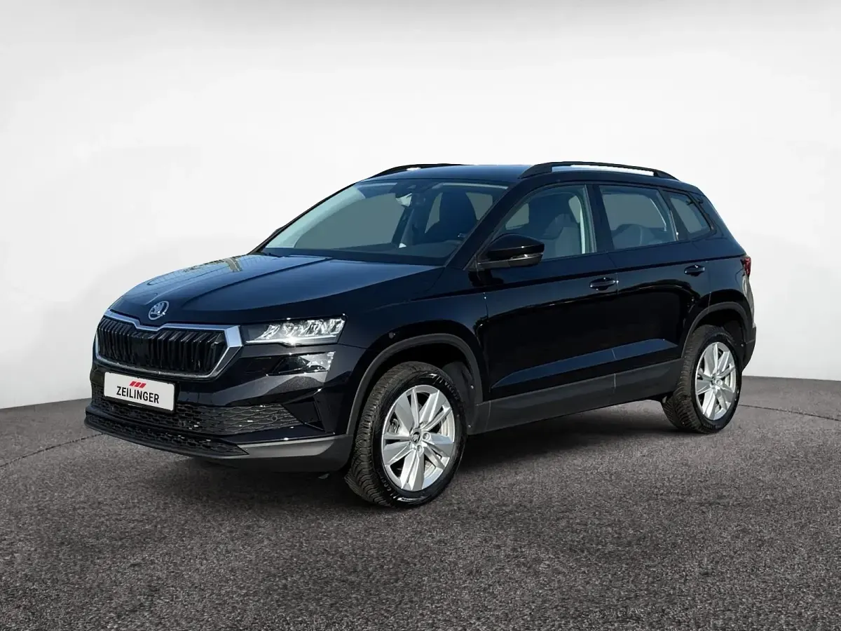 Gebraucht Skoda Karoq Selection 150 PS (110 kW) 2025 Schwarzmagic perleffekt SUV
