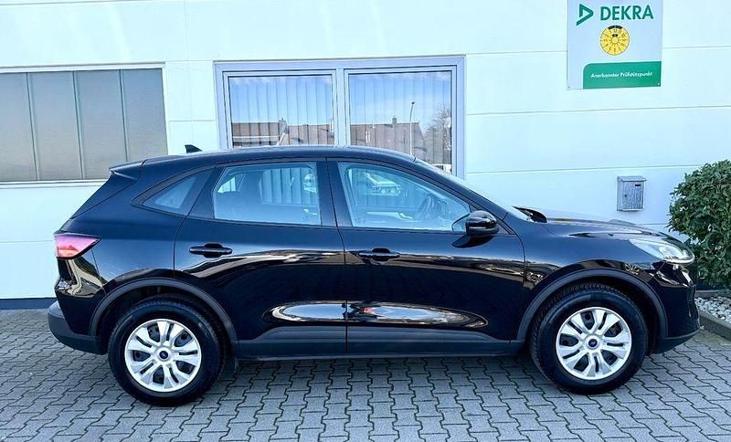 Gebraucht Ford Kuga Cool & Connect 150 PS (110 kW) 2024 Schwarz SUV