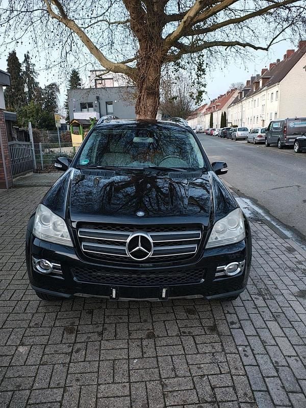 Gebraucht Mercedes GL320 224 PS (164 kW) 2008 Schwarz SUV