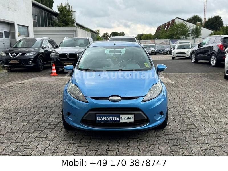 Gebraucht Ford Fiesta Trend 82 PS (60 kW) 2010 Blau Kleinwagen
