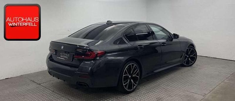 Gebraucht BMW M550 Shadowline 530 PS (389 kW) 2022 Grau Limousine