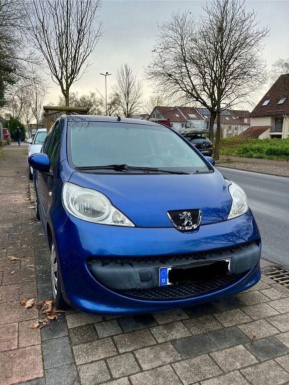 Blau Gebraucht 2008 Peugeot 107 Kleinwagen | 2.200 € (Fairer Preis) - Bild 1/4