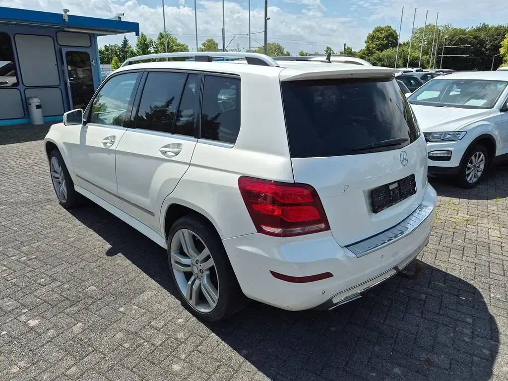 Gebraucht Mercedes GLK350 265 PS (194 kW) 2015 Weiß SUV