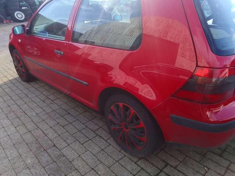 Gebraucht VW Golf IV Trendline 75 PS (55 kW) 2002 Rot Limousine