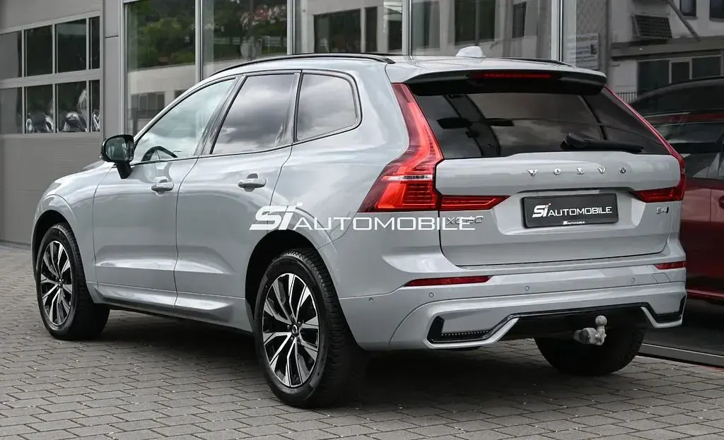 Gebraucht Volvo XC60 Plus 197 PS (144 kW) 2024 Vapour grey / metallic SUV