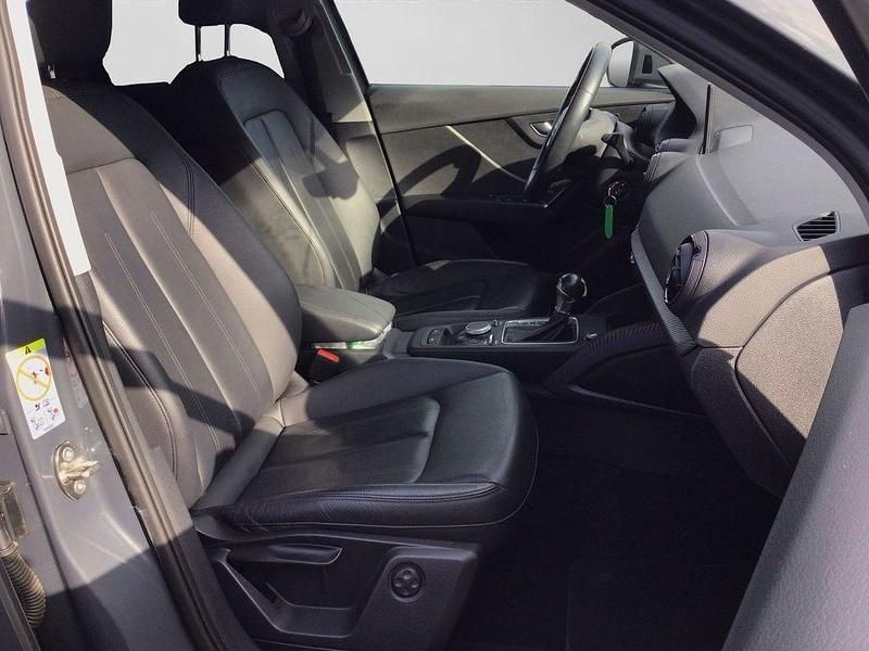 Gebraucht Audi Q2 Design 150 PS (110 kW) 2017 Grau SUV
