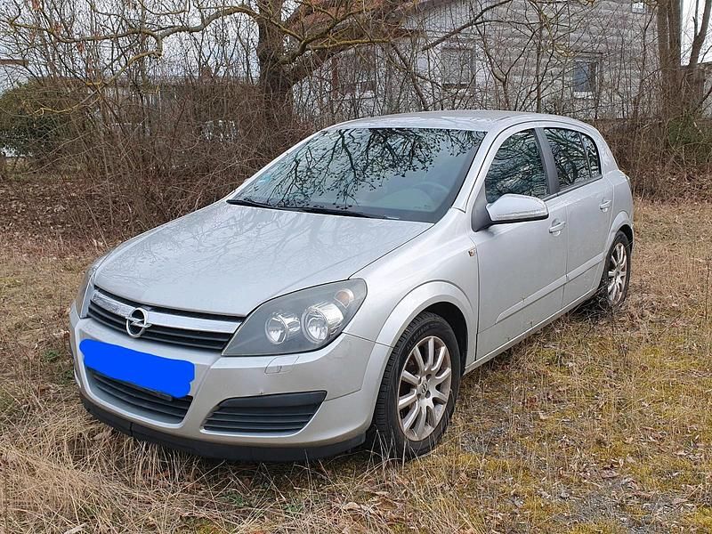 Gebraucht Opel Astra 105 PS (77 kW) 2005 Silber Kleinwagen